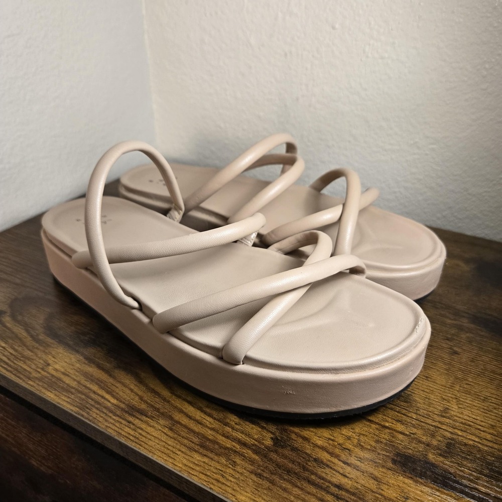 A New Day Sandals Womens Size 8 Beige Strappy Slide Platform Faux Leather Summer